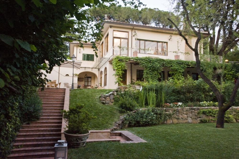 Magnolia Relais 4* Roma